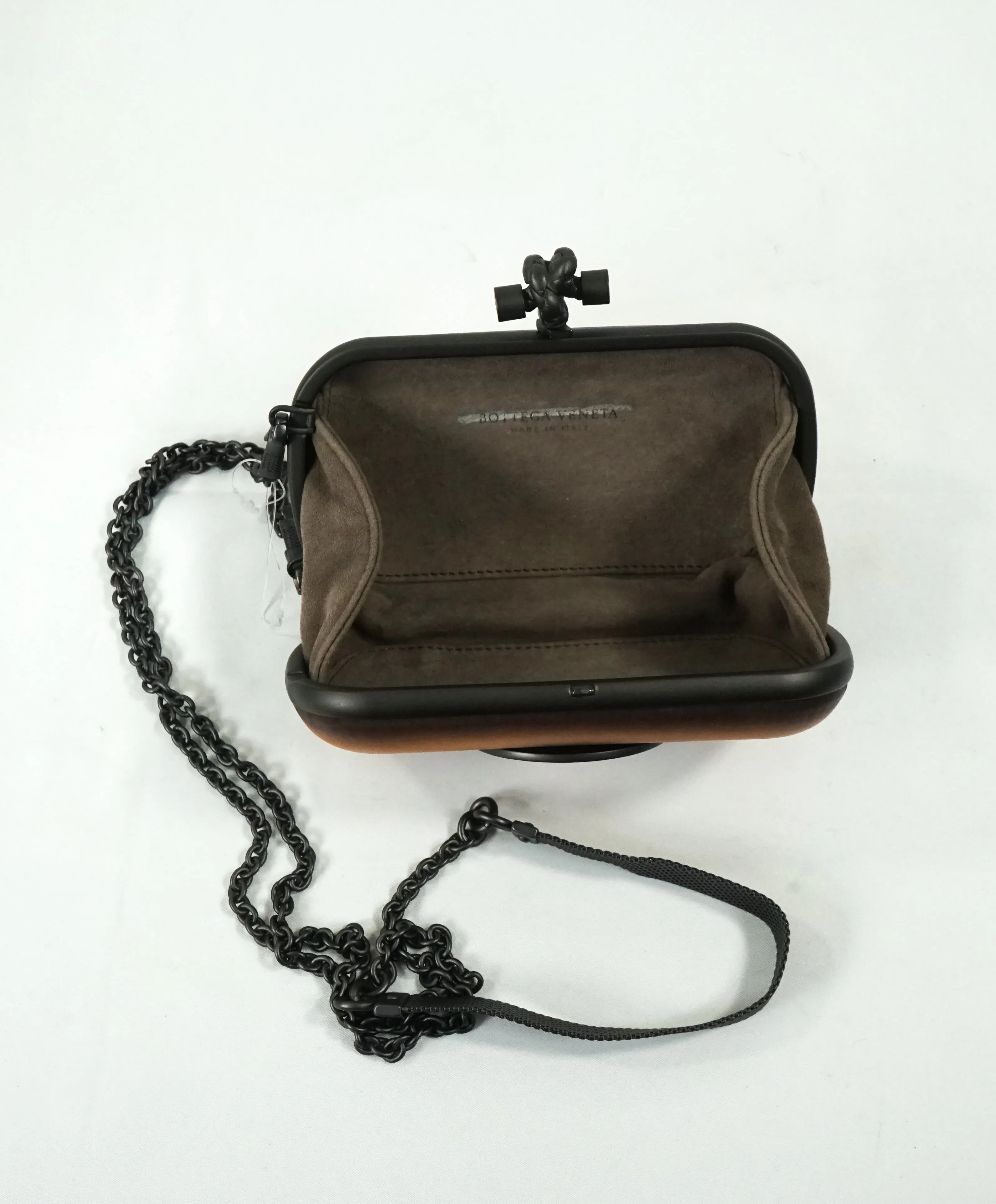 BOTTEGA VENETA - Mirror Lens Knot Brass Nappa Clutch -