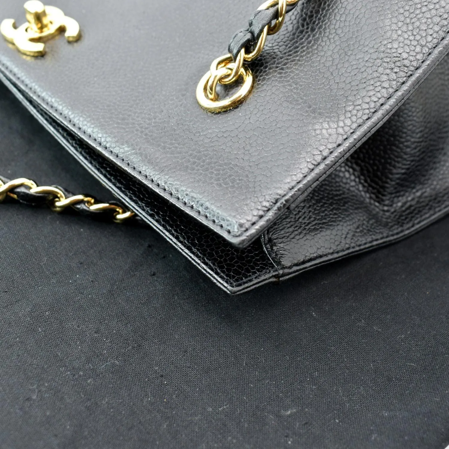CHANEL Vintage CC Chain Caviar Leather Shopping Tote Bag Black