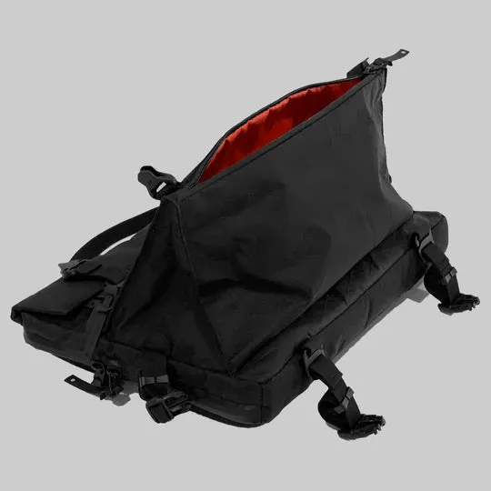 Code of Bell Apex Liner Max Pitch Black