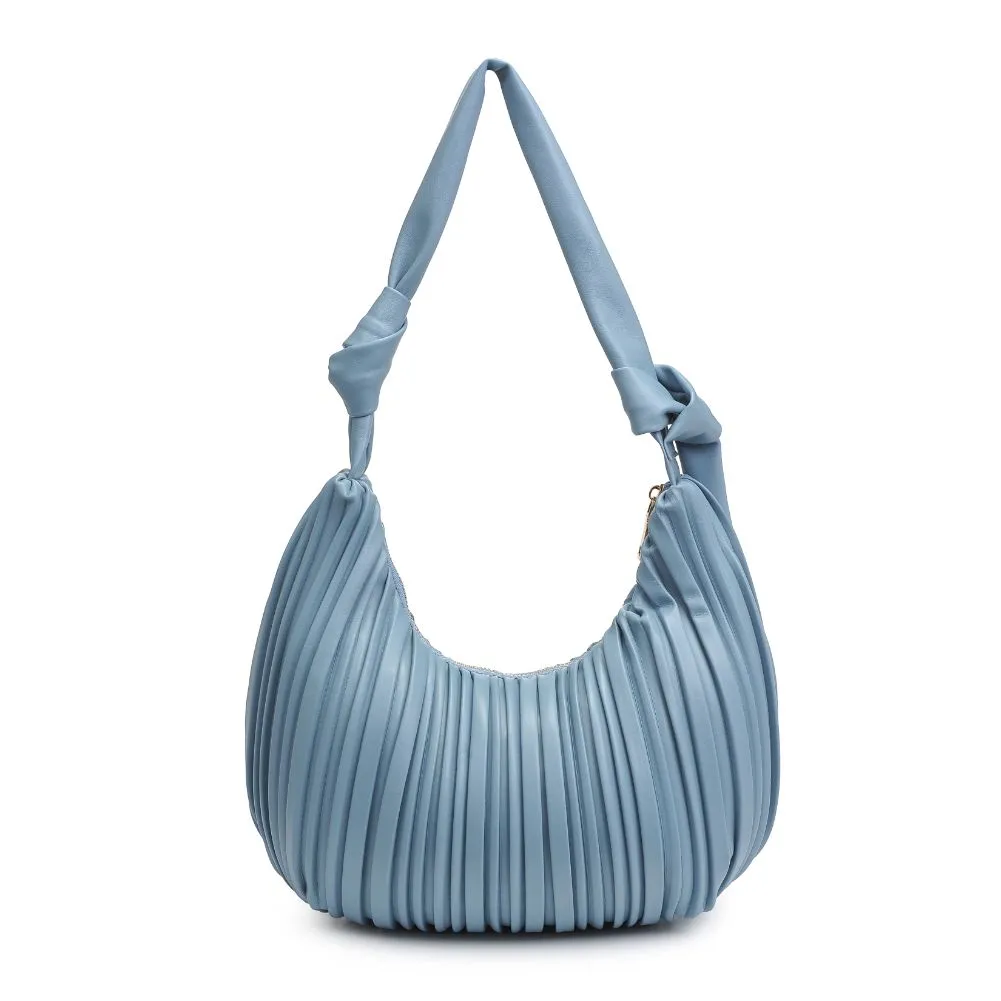 Demi Hobo