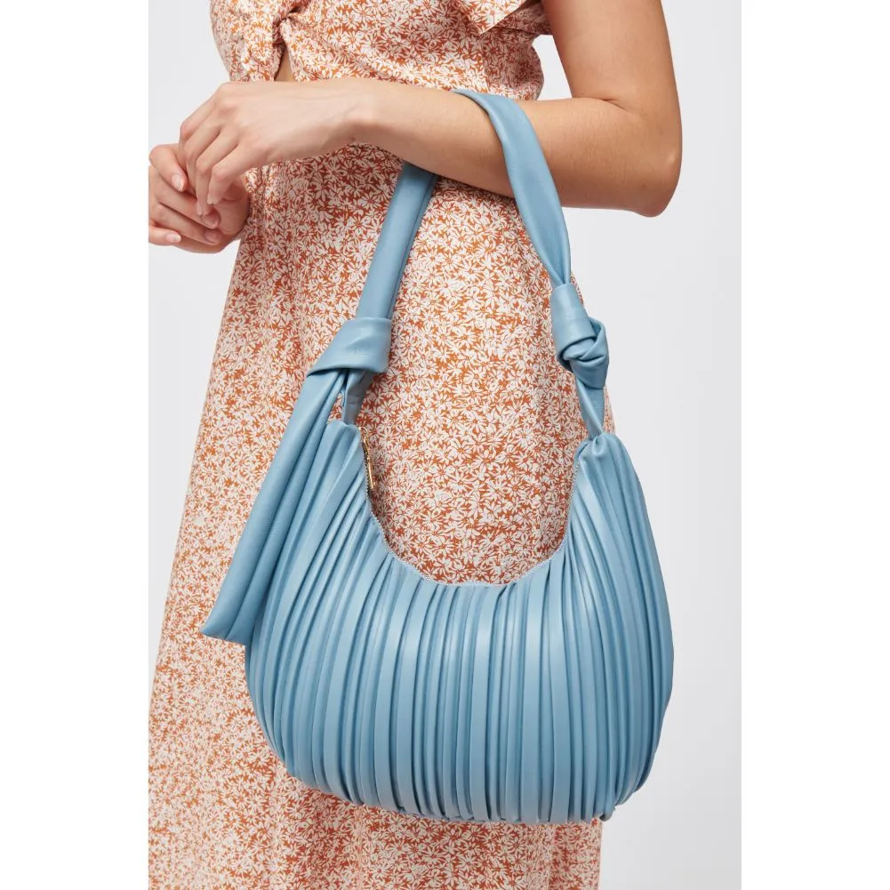 Demi Hobo