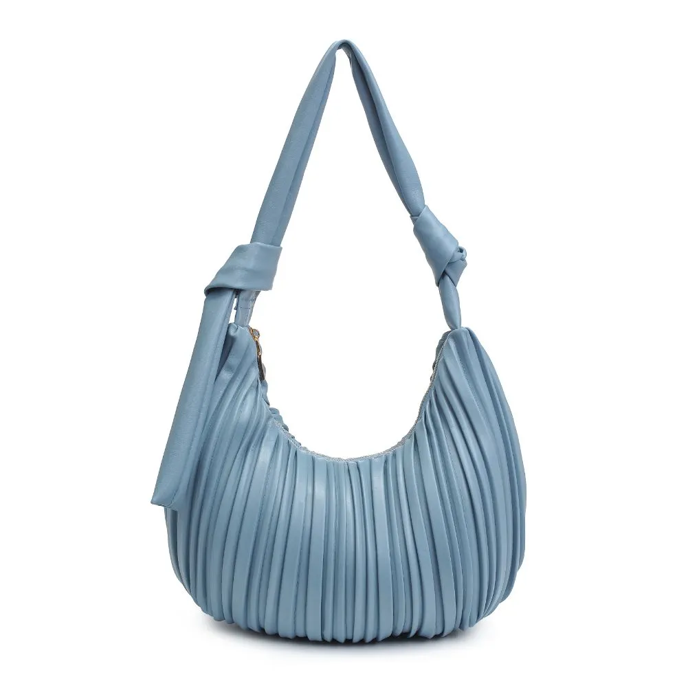 Demi Hobo