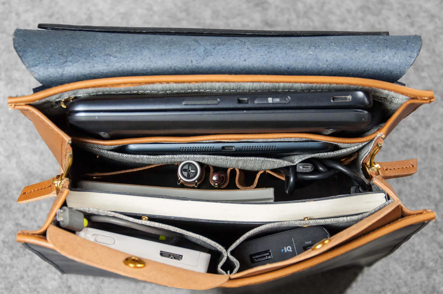 DESIGNER BACKPACK MINI