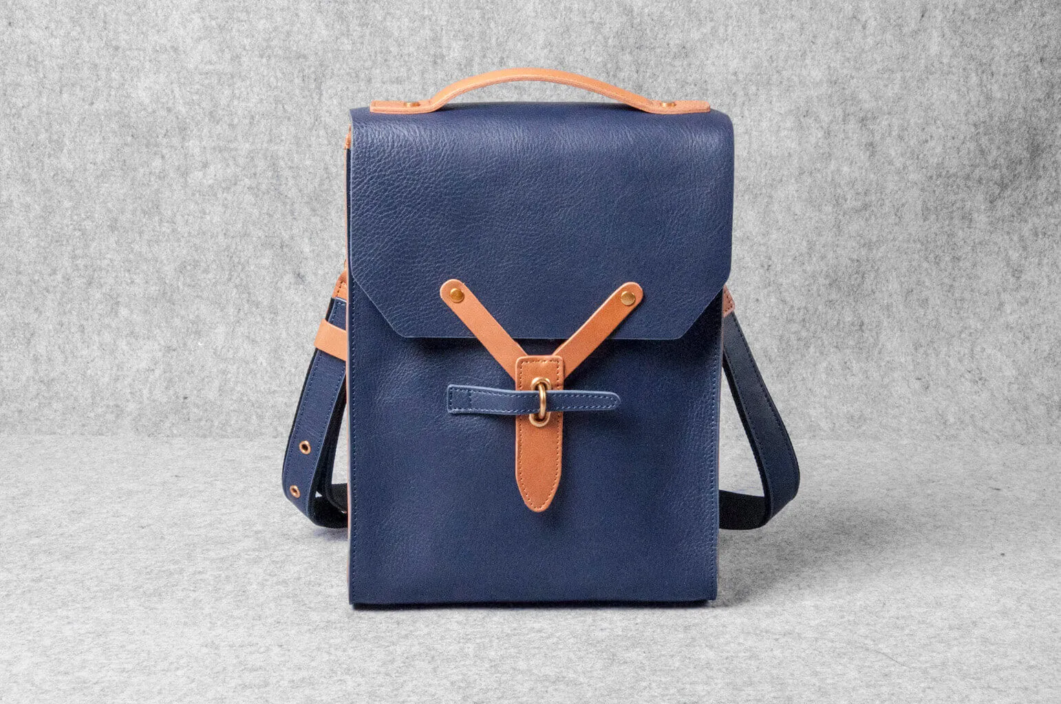 DESIGNER BACKPACK MINI