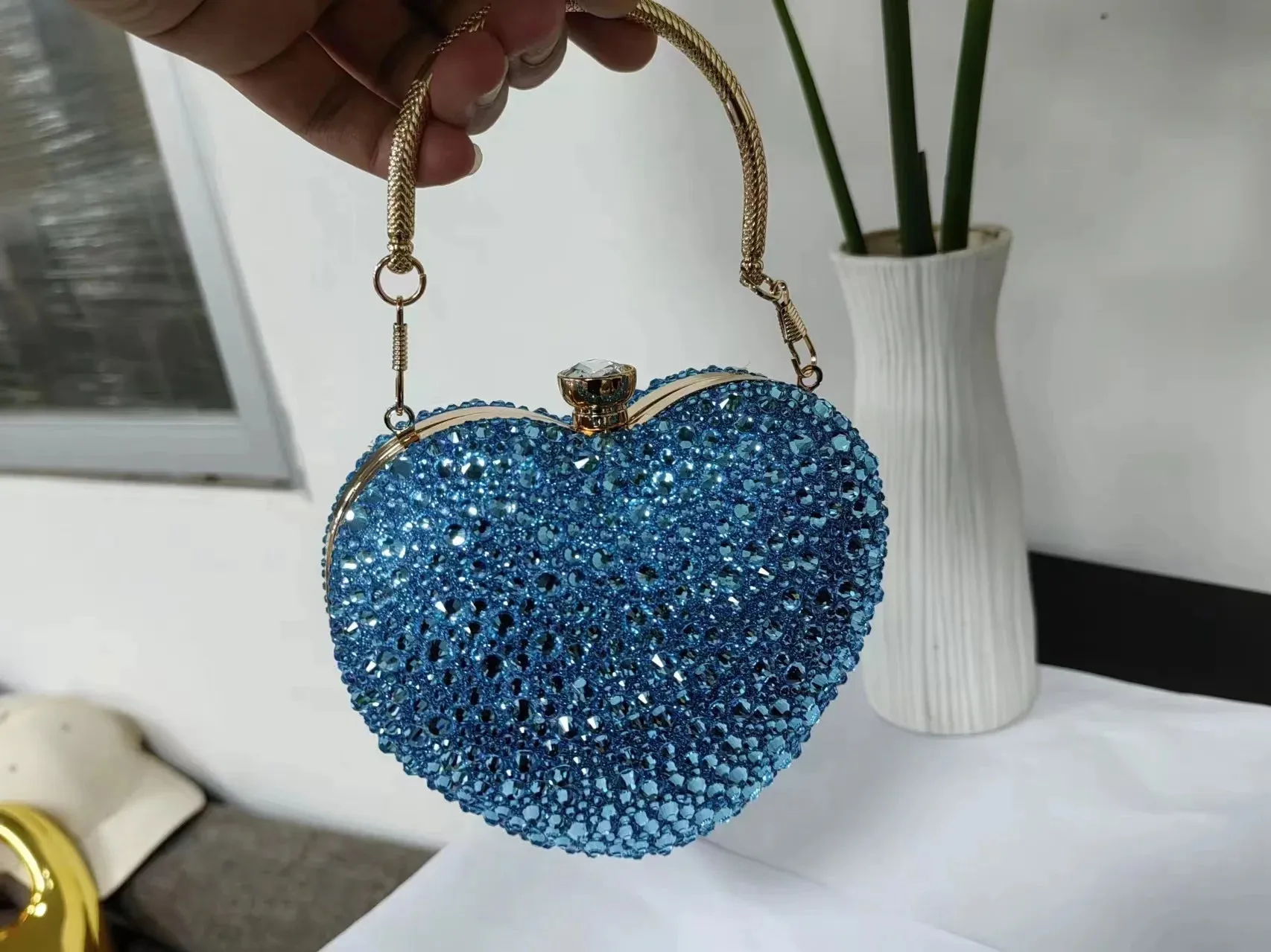 Designer Luxury Diamond Heart-shaped Bag Red Rhinestone Evening Clutch Purse Female Wedding Handbag Woman Chain Shoulder Bags