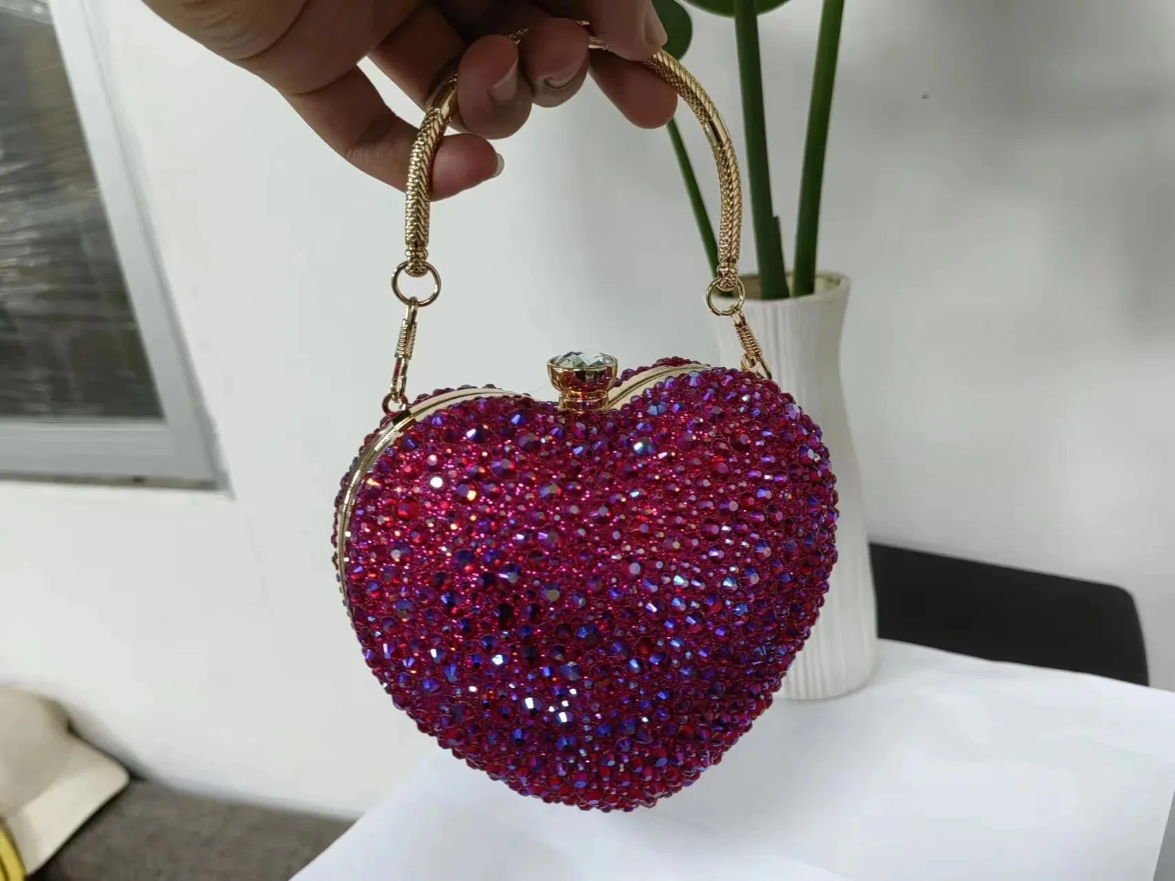 Designer Luxury Diamond Heart-shaped Bag Red Rhinestone Evening Clutch Purse Female Wedding Handbag Woman Chain Shoulder Bags
