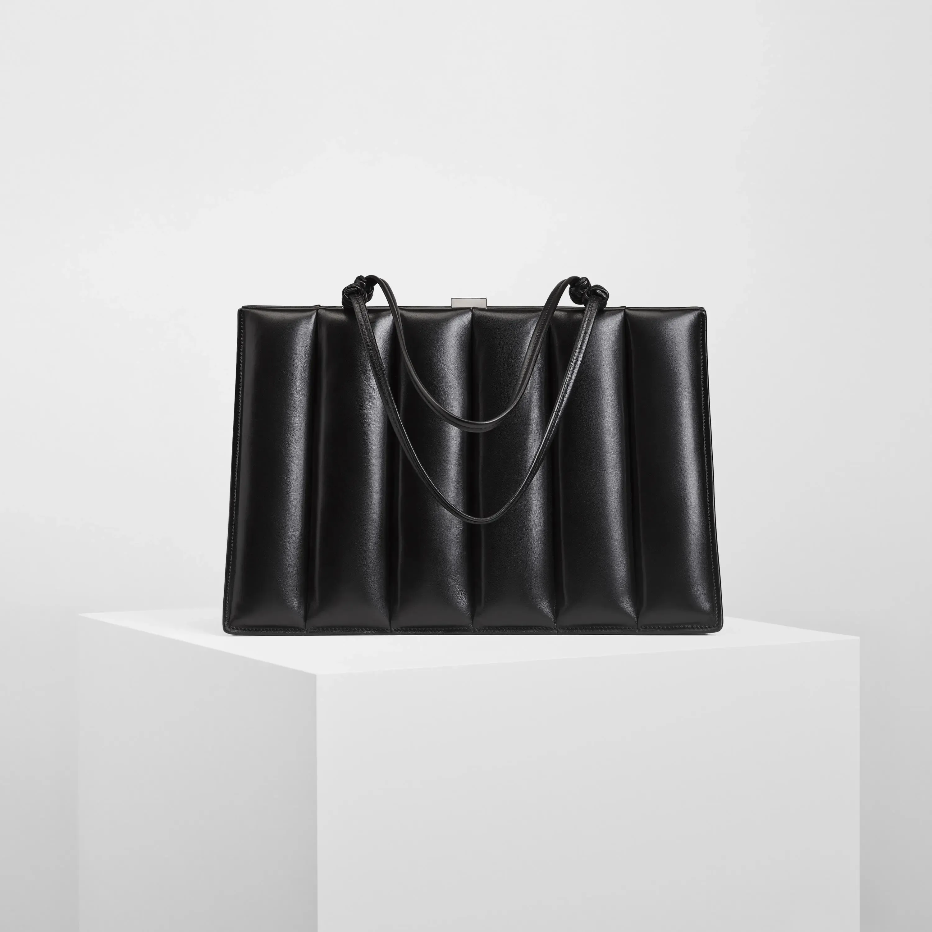 DRIVE BAG | black leather with silver