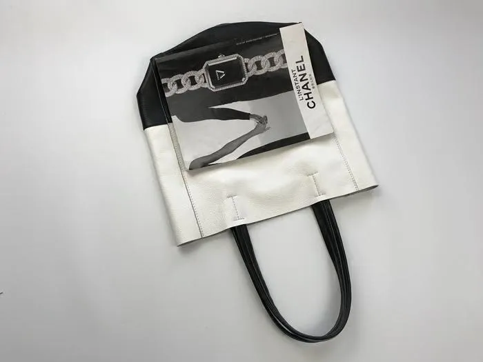 Fashion Womens White Black Leather Vertical Tote Bags White Black Shoulder Tote Bag Handbag Tote For Women