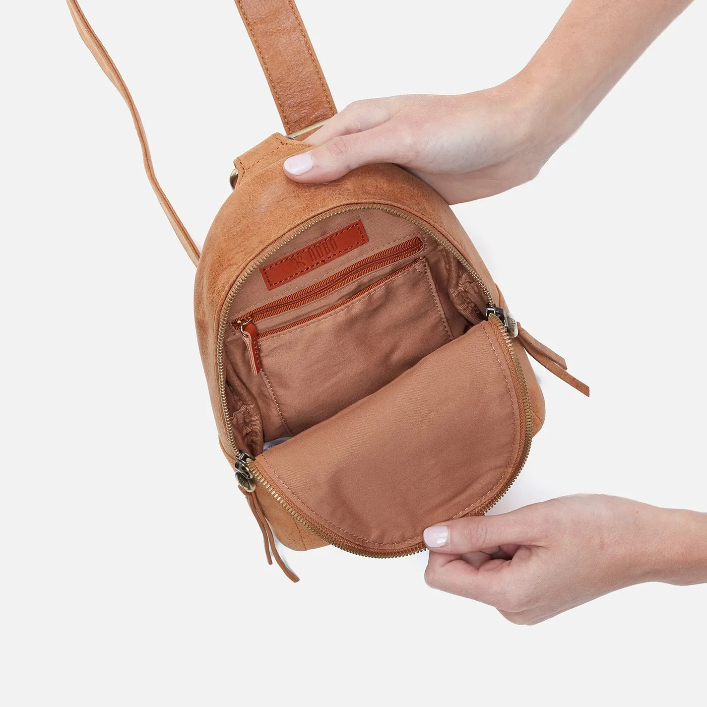 Fern Sling In Buffed Leather - Whiskey