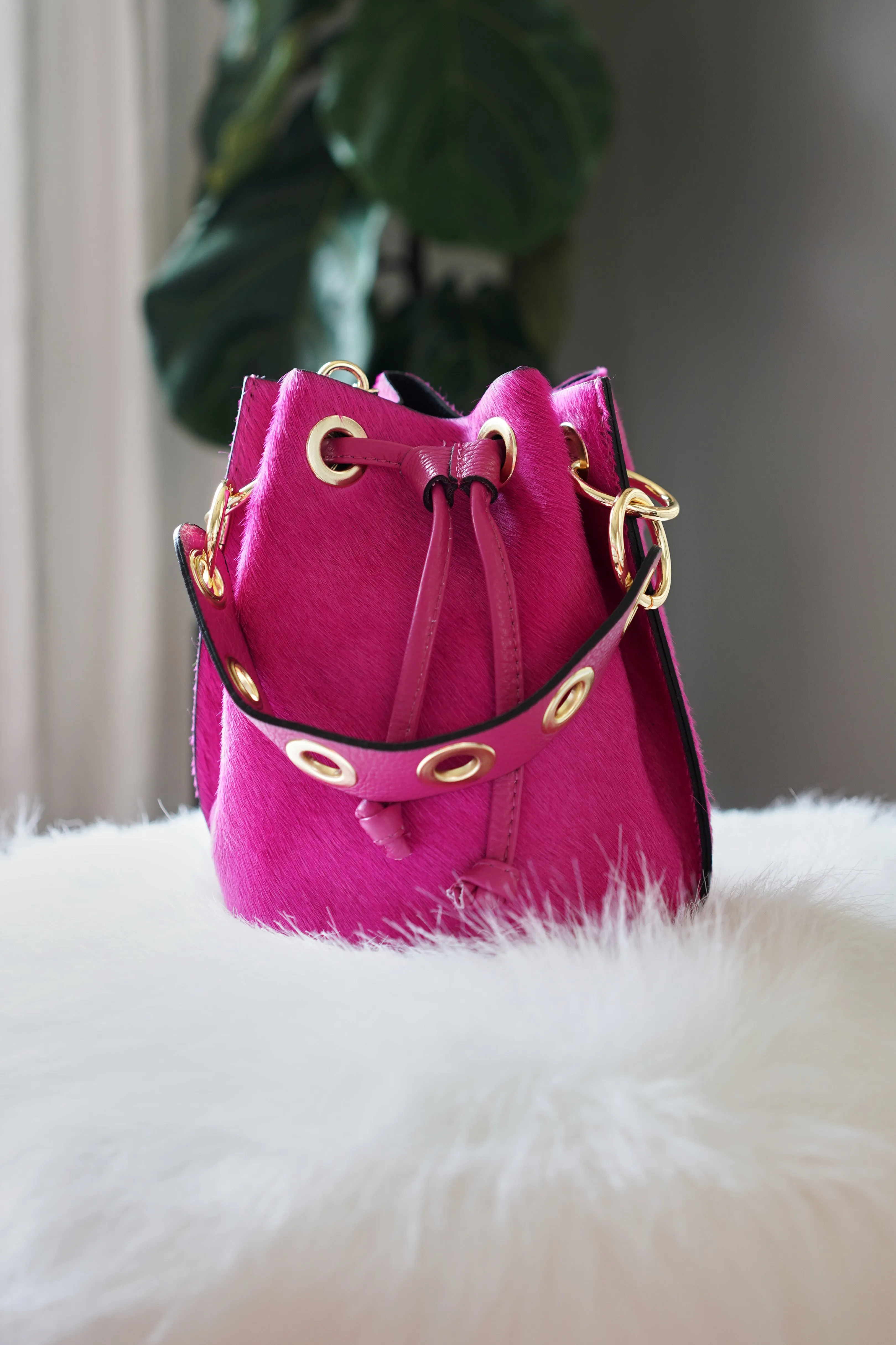 Fritz Italian Leather Bucket Bag Magenta