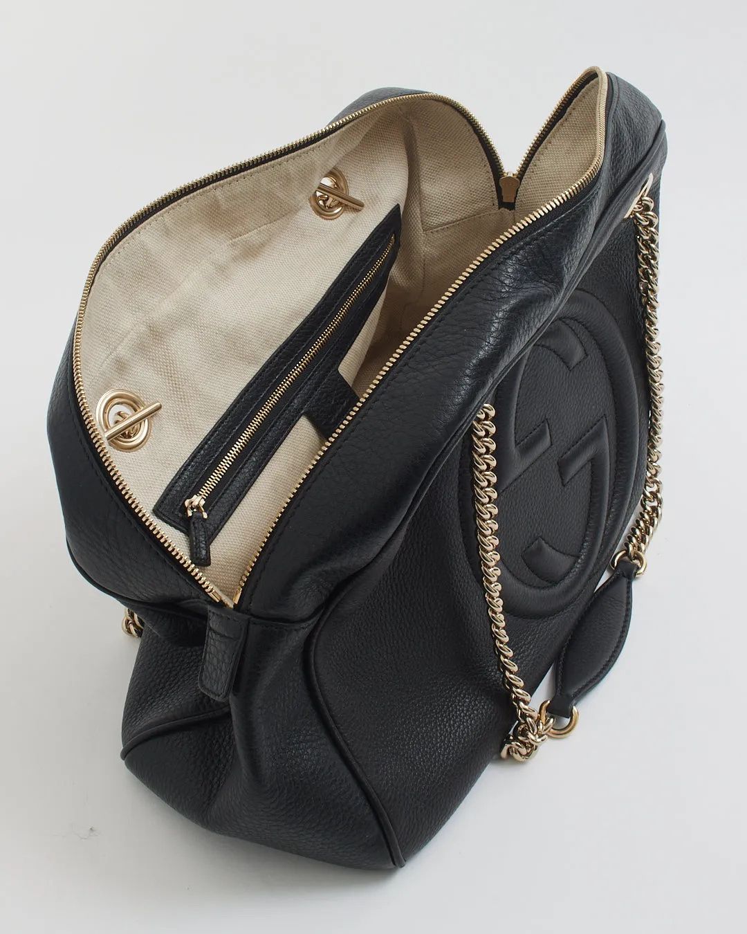 Gucci Black Pebbled Leather Chain Soho Shoulder Bag