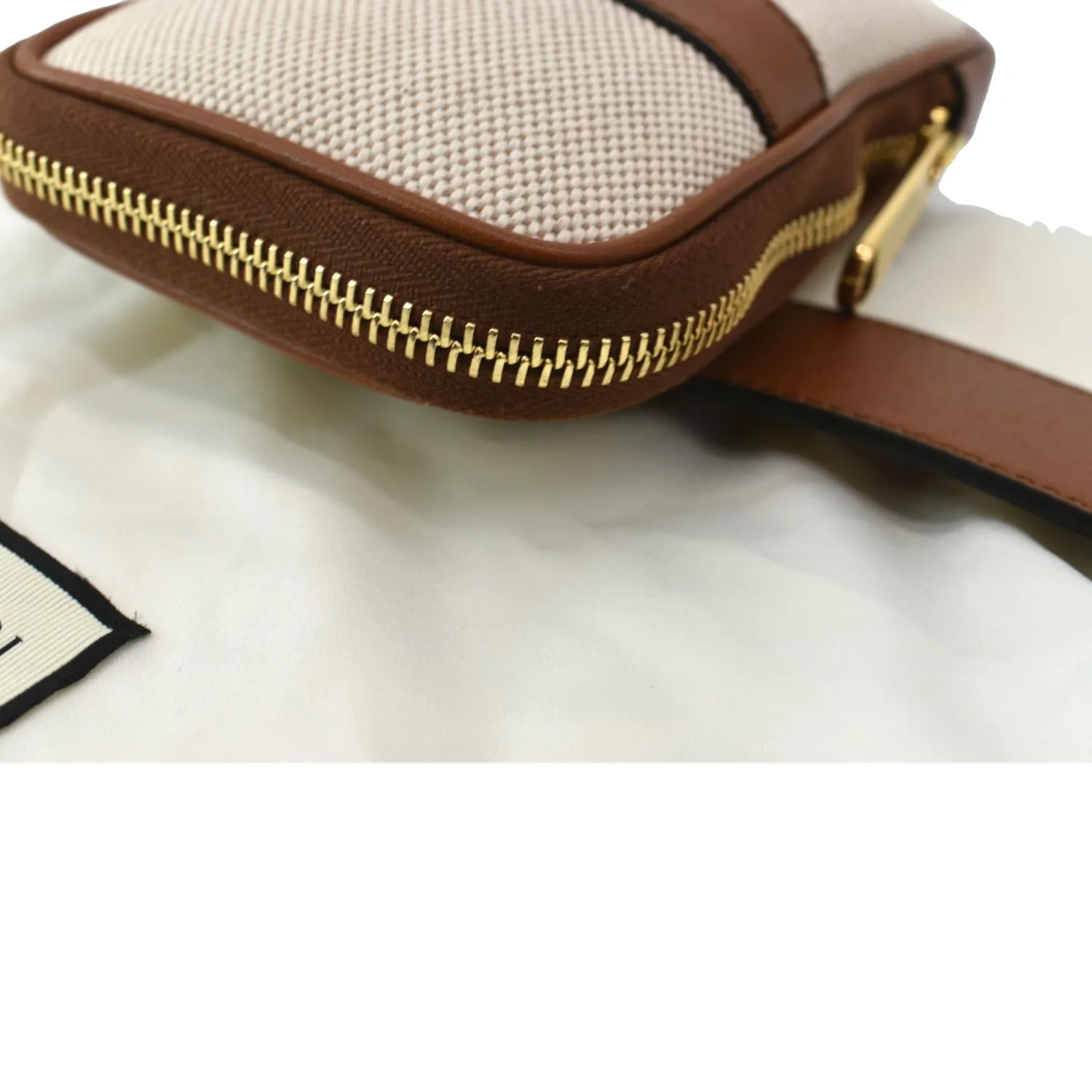 GUCCI Phone Case Vintage Canvas Belt Bag Dark Brown 581519