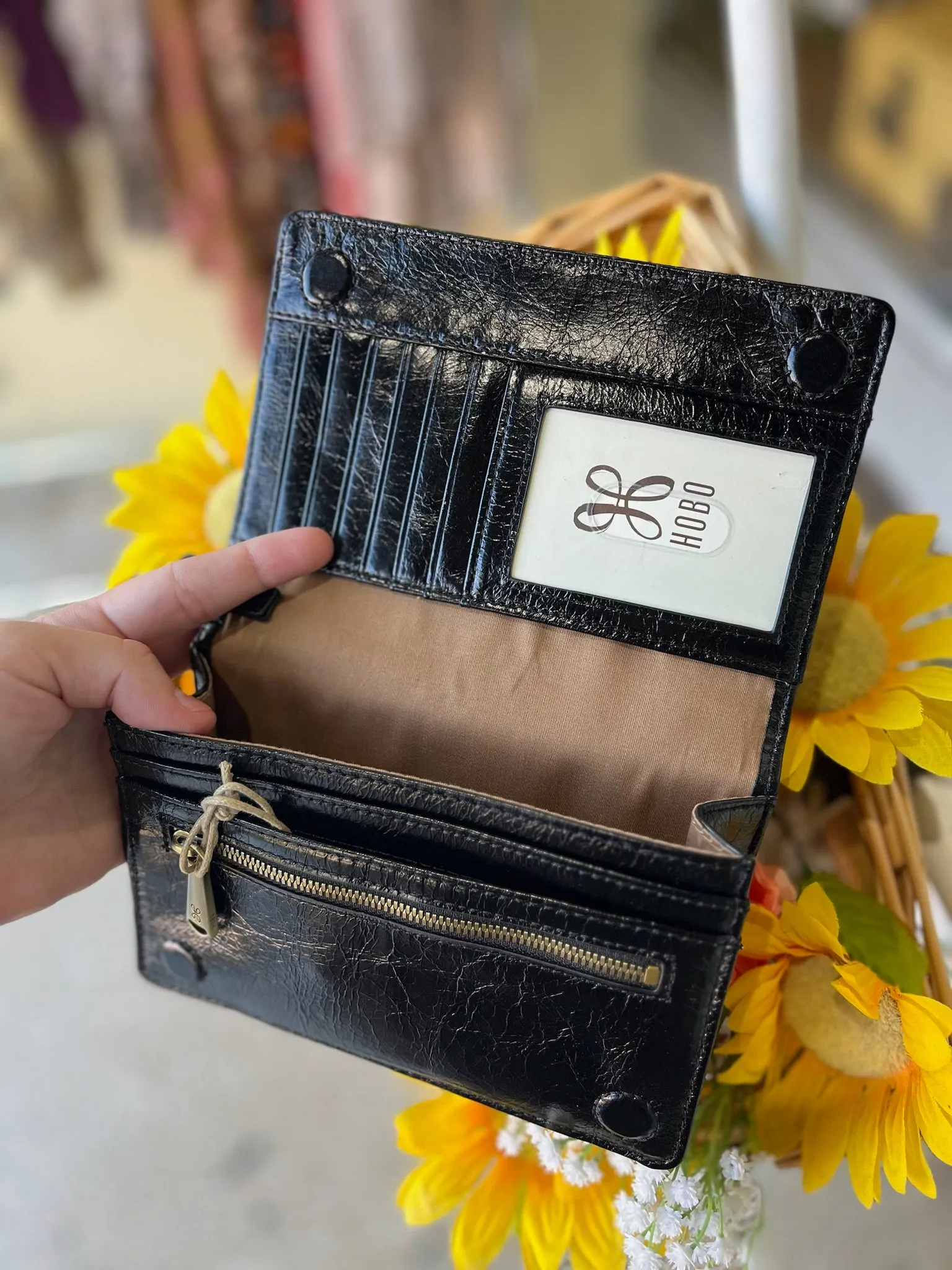 HOBO Jill Wristlet - Black