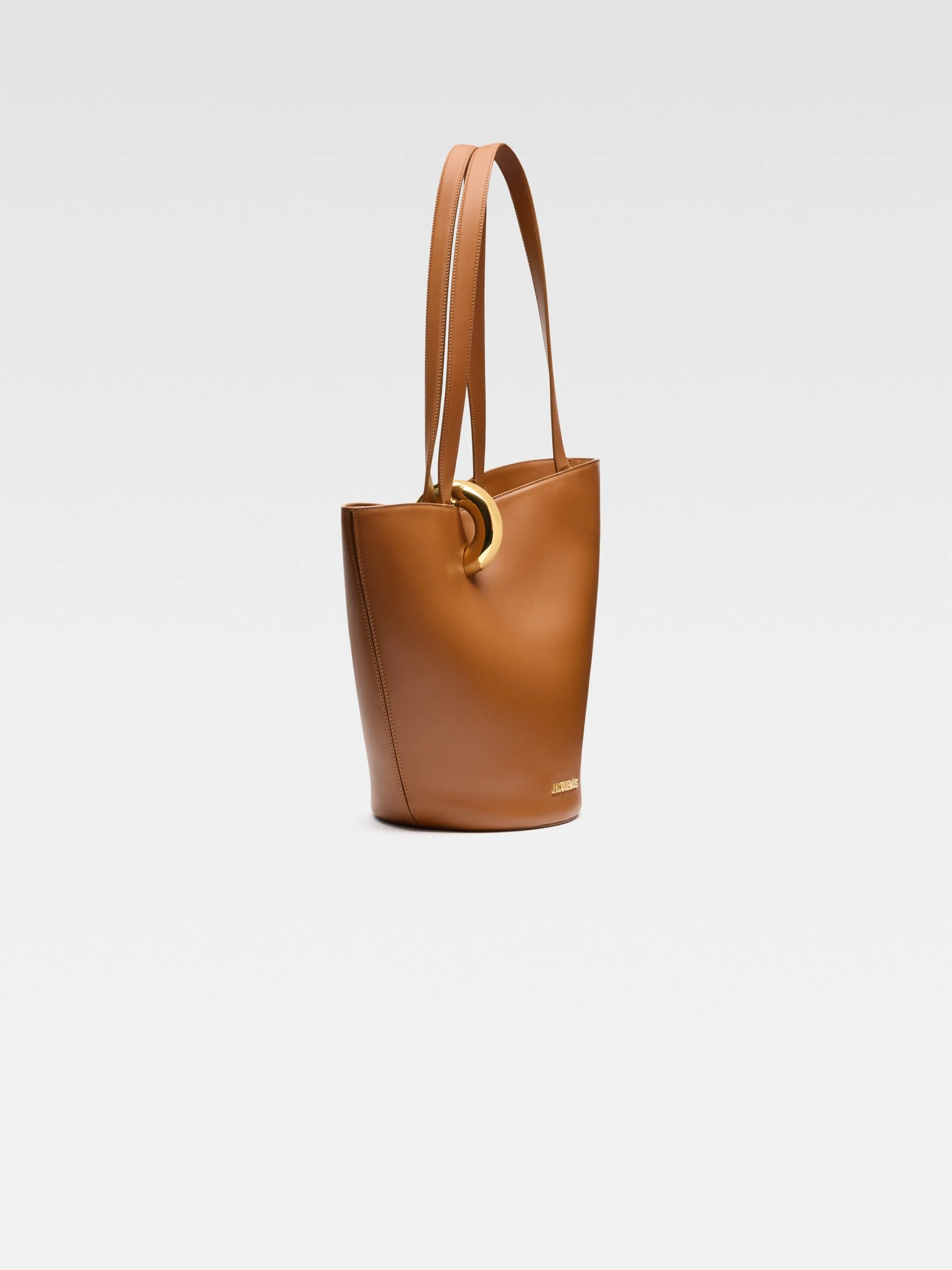 Jacquemus Le Bambola Moyen Handbag in Light Brown