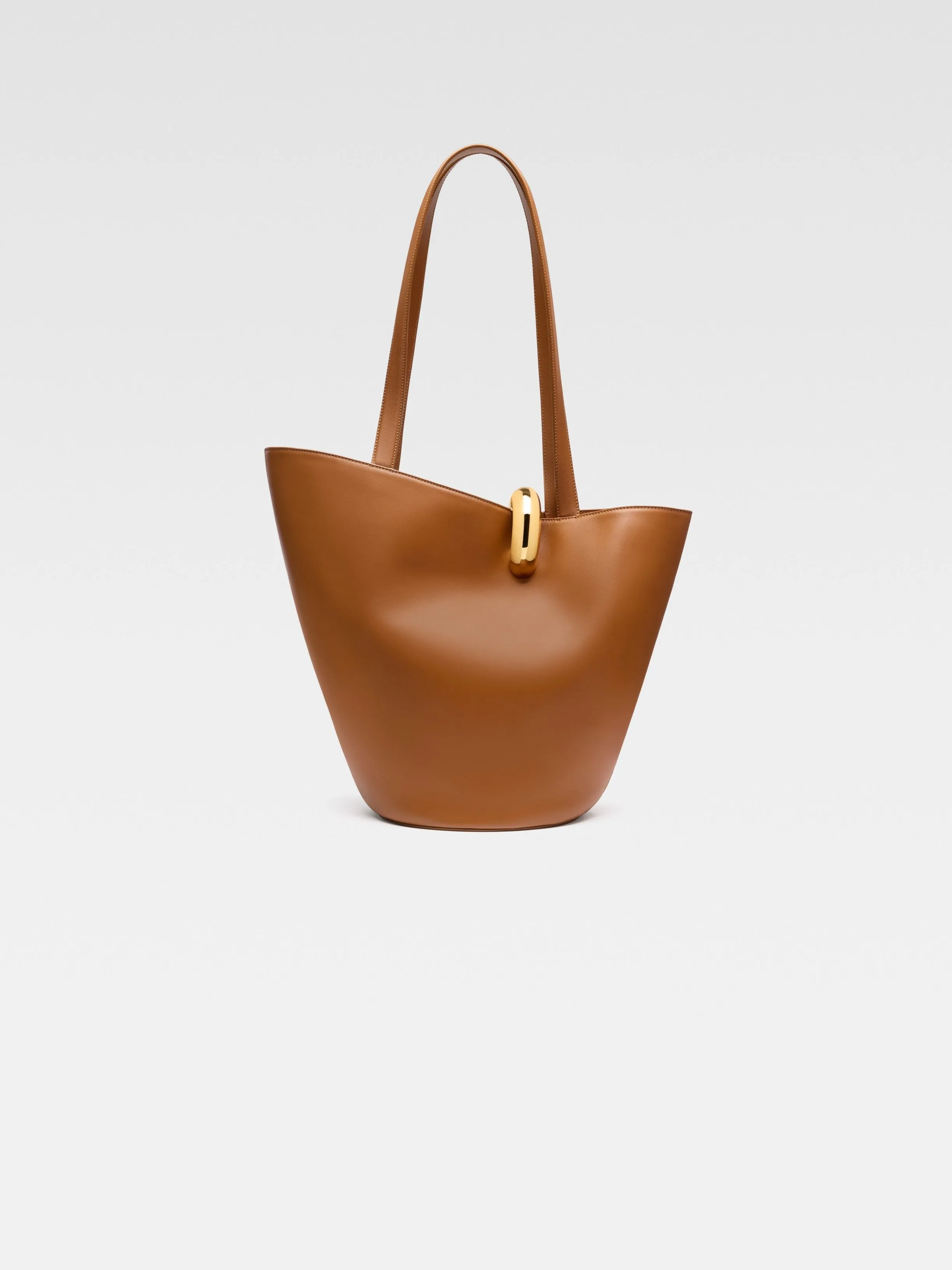 Jacquemus Le Bambola Moyen Handbag in Light Brown