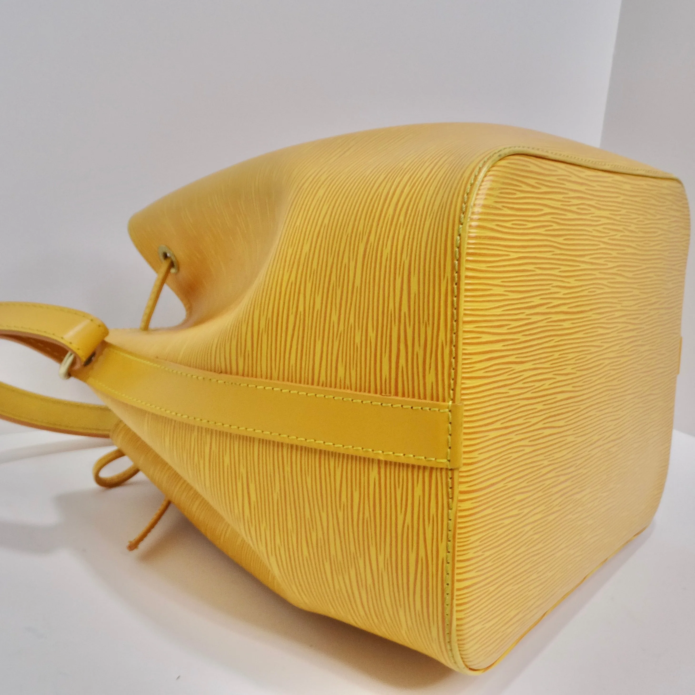 Louis Vuitton Epi Petite Noe Shoulder Bag