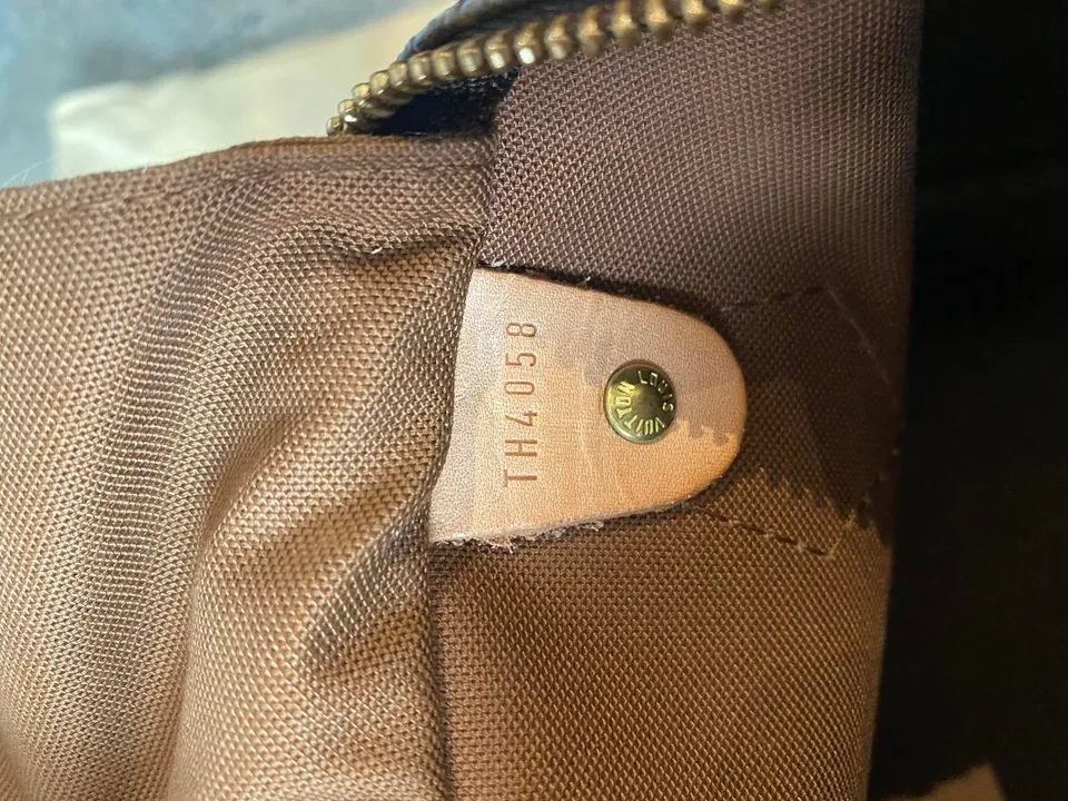 Louis Vuitton Speedy 30 Monogram Coated Bag with Gold Tone Hardware
