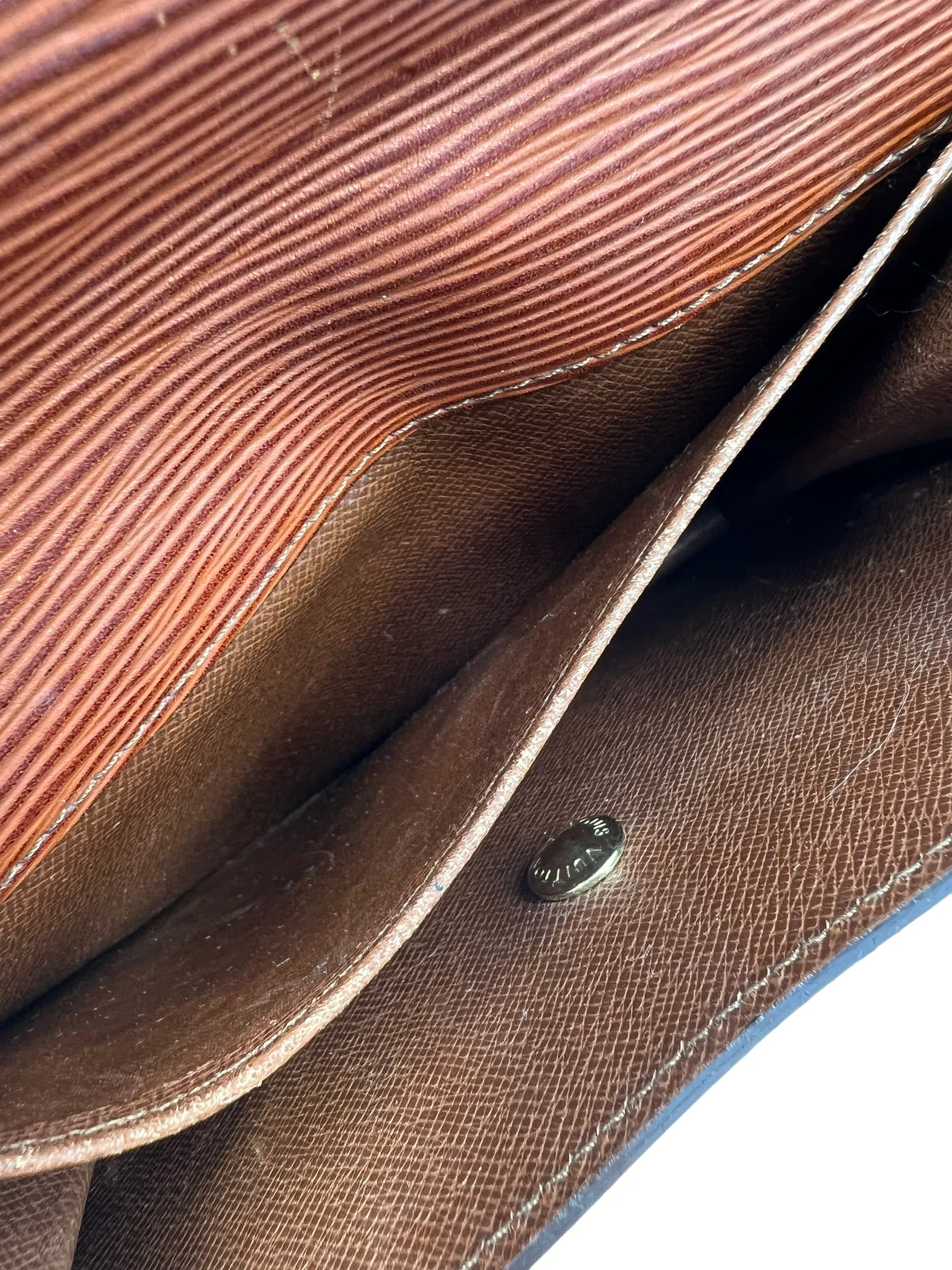 Louis Vuitton Tan Vintage Epi Montaigne 20 Clutch