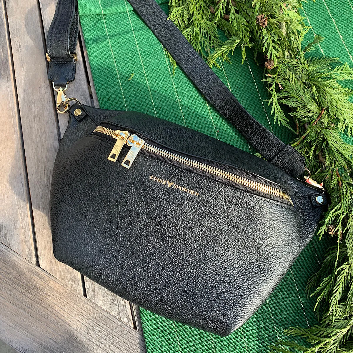 MVP Sling - Black/Gold