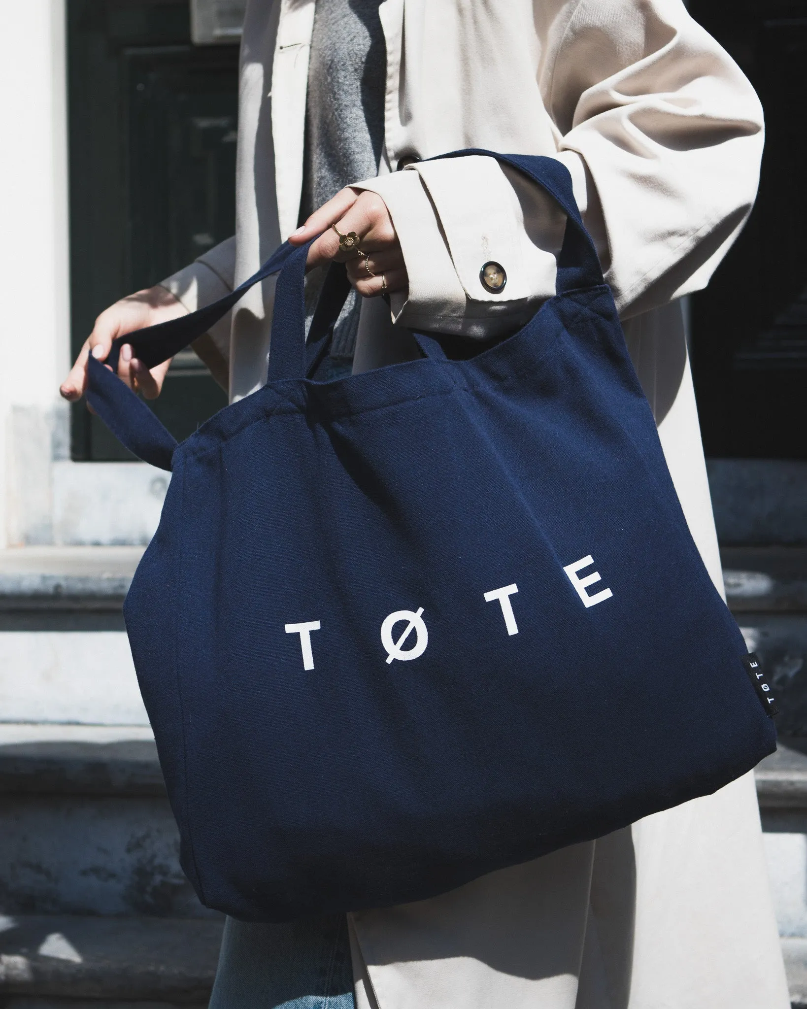 Navy Blue TØTE Shoulderbag Women