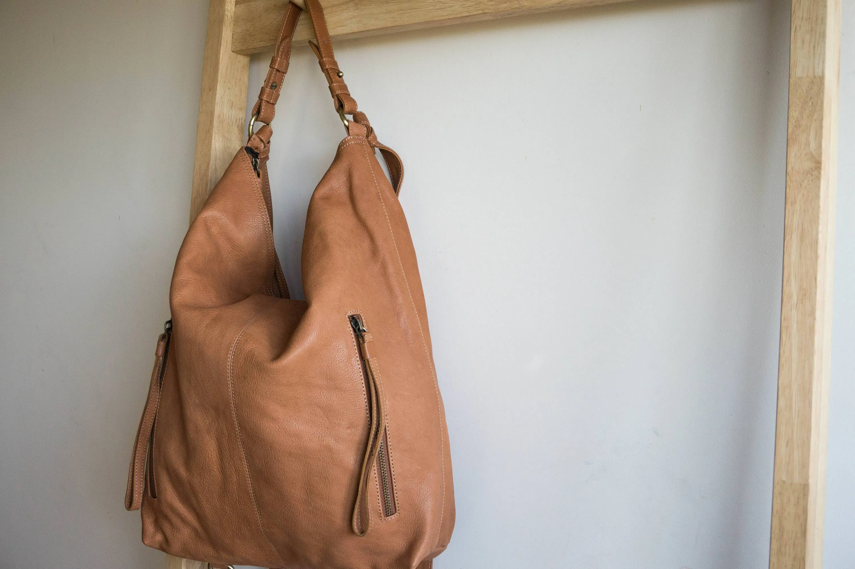 Neve Hobo Convertible Tote in Tan brown