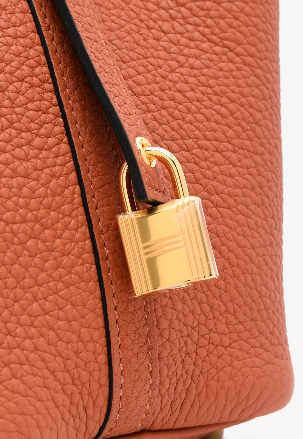 Picotin Lock 18 in Cuivre Taurillon Clemence with Gold Hardware