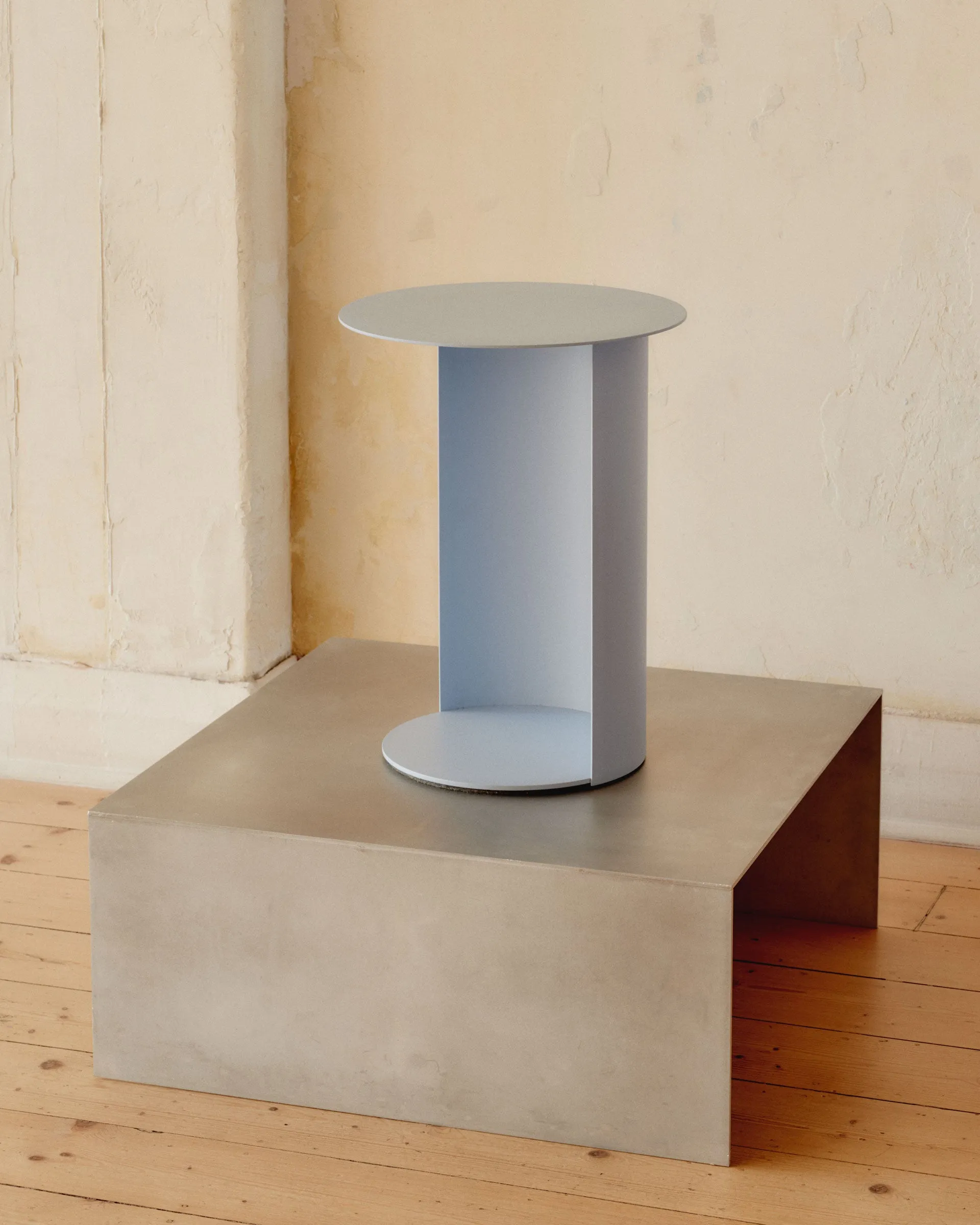 Pillar Round Side Table