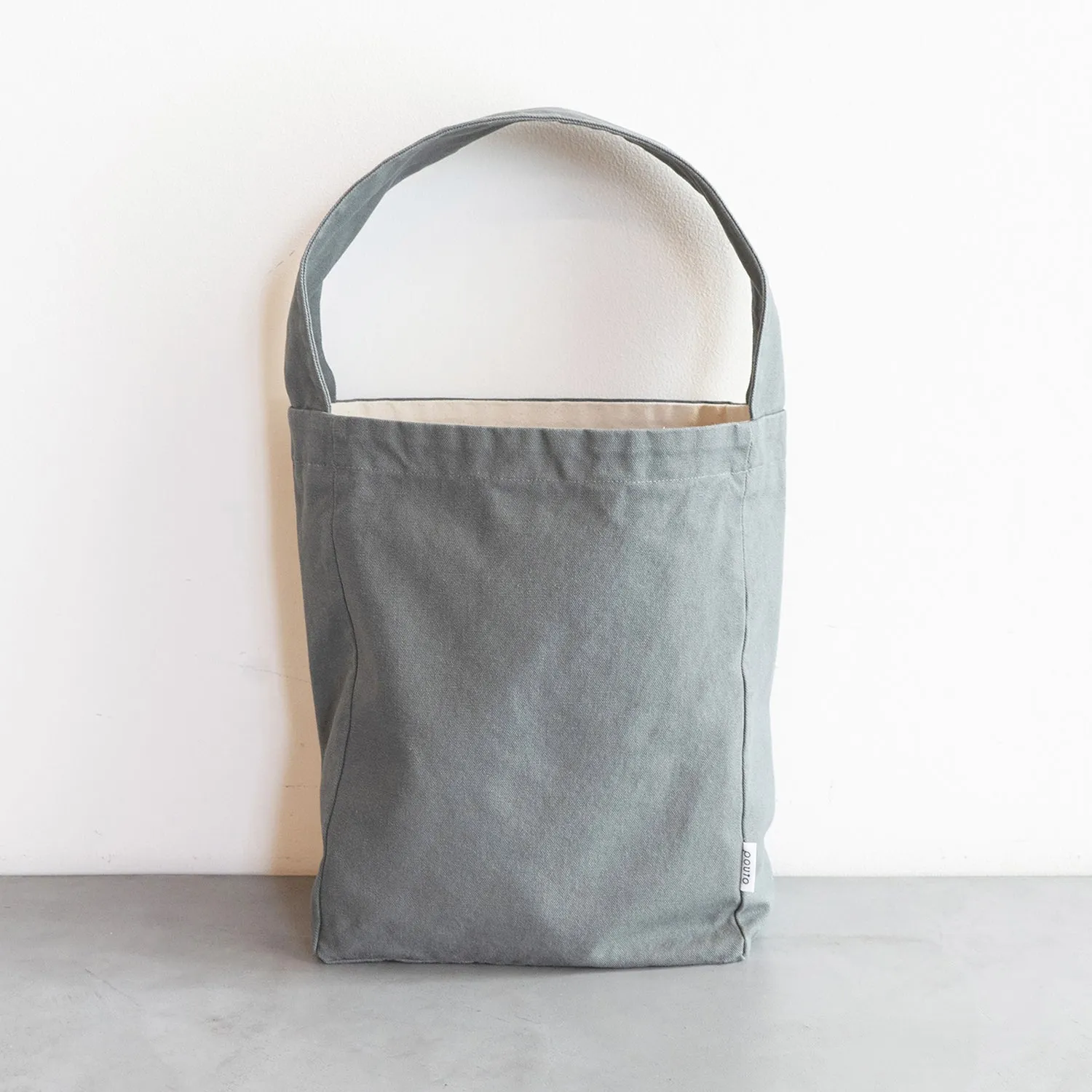 pouto | ポウト　CANVAS  SINGLE TOTE