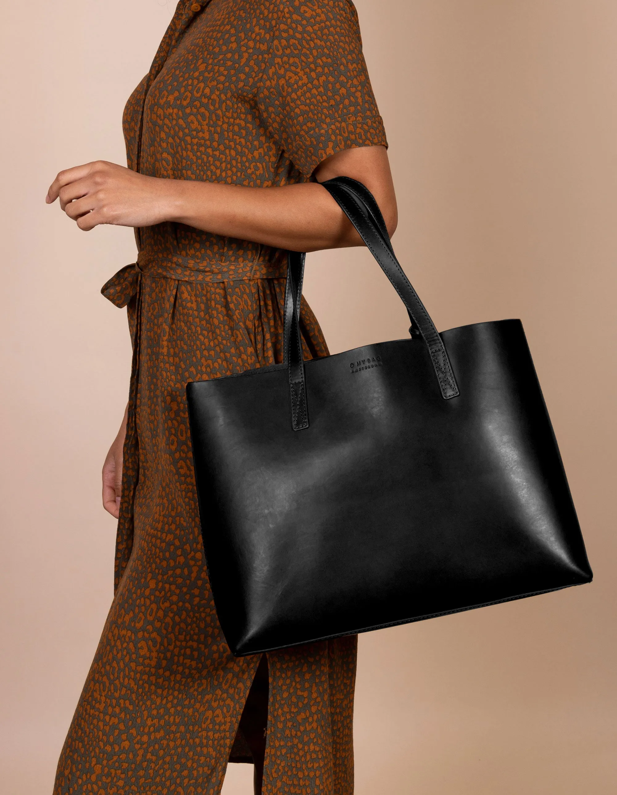 Sam Shopper | Classic Leather