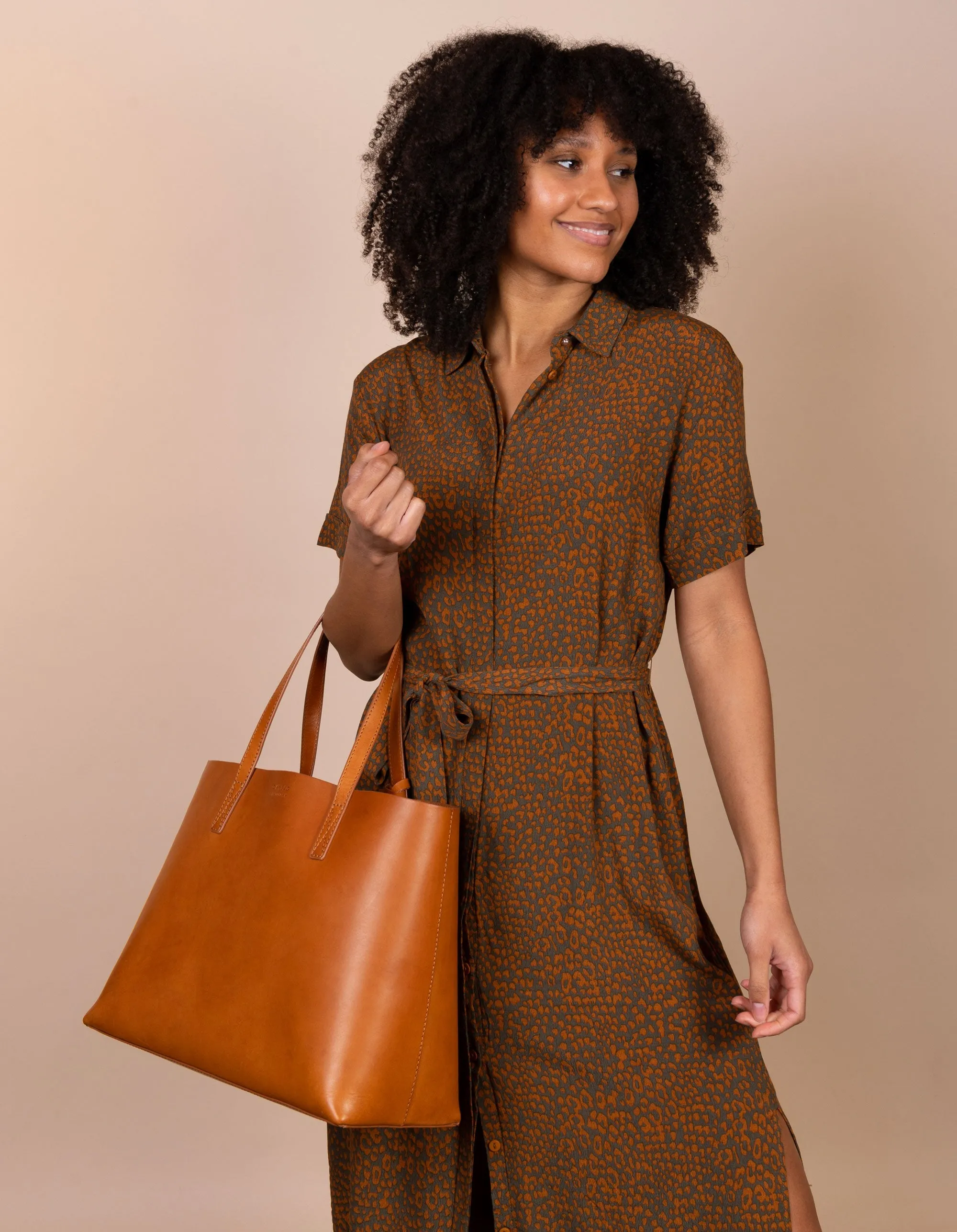 Sam Shopper | Classic Leather