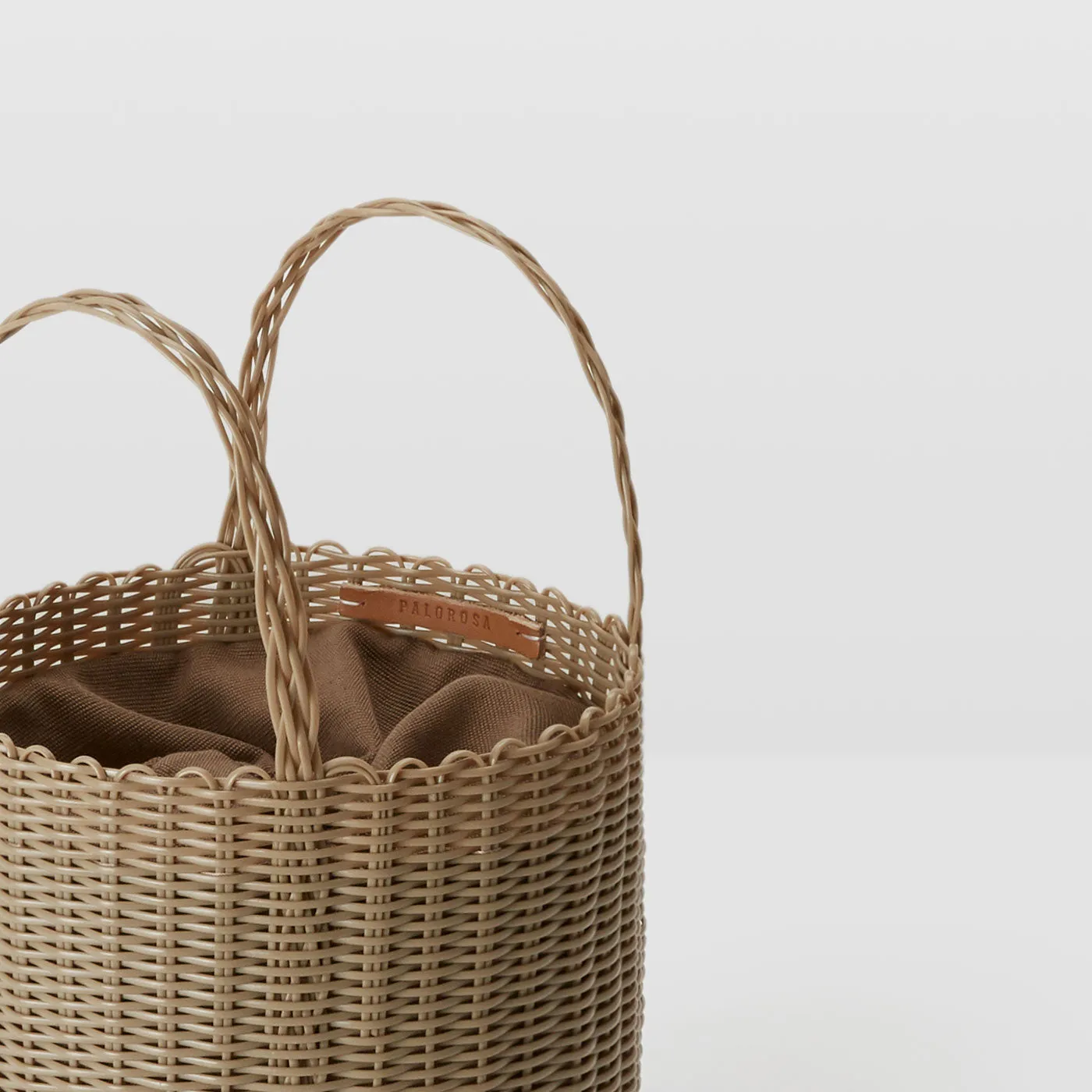 SMALL BUCKET BAG SAND