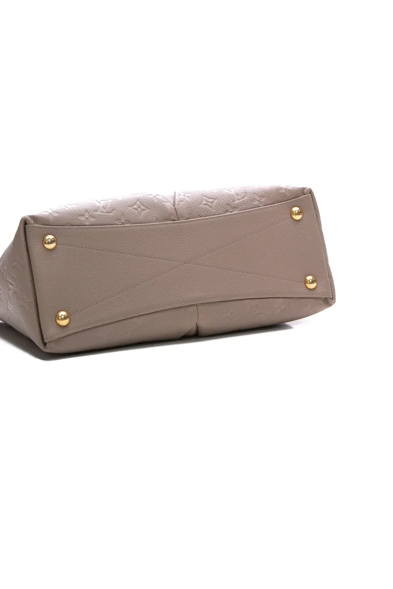 V MM Tote Bag