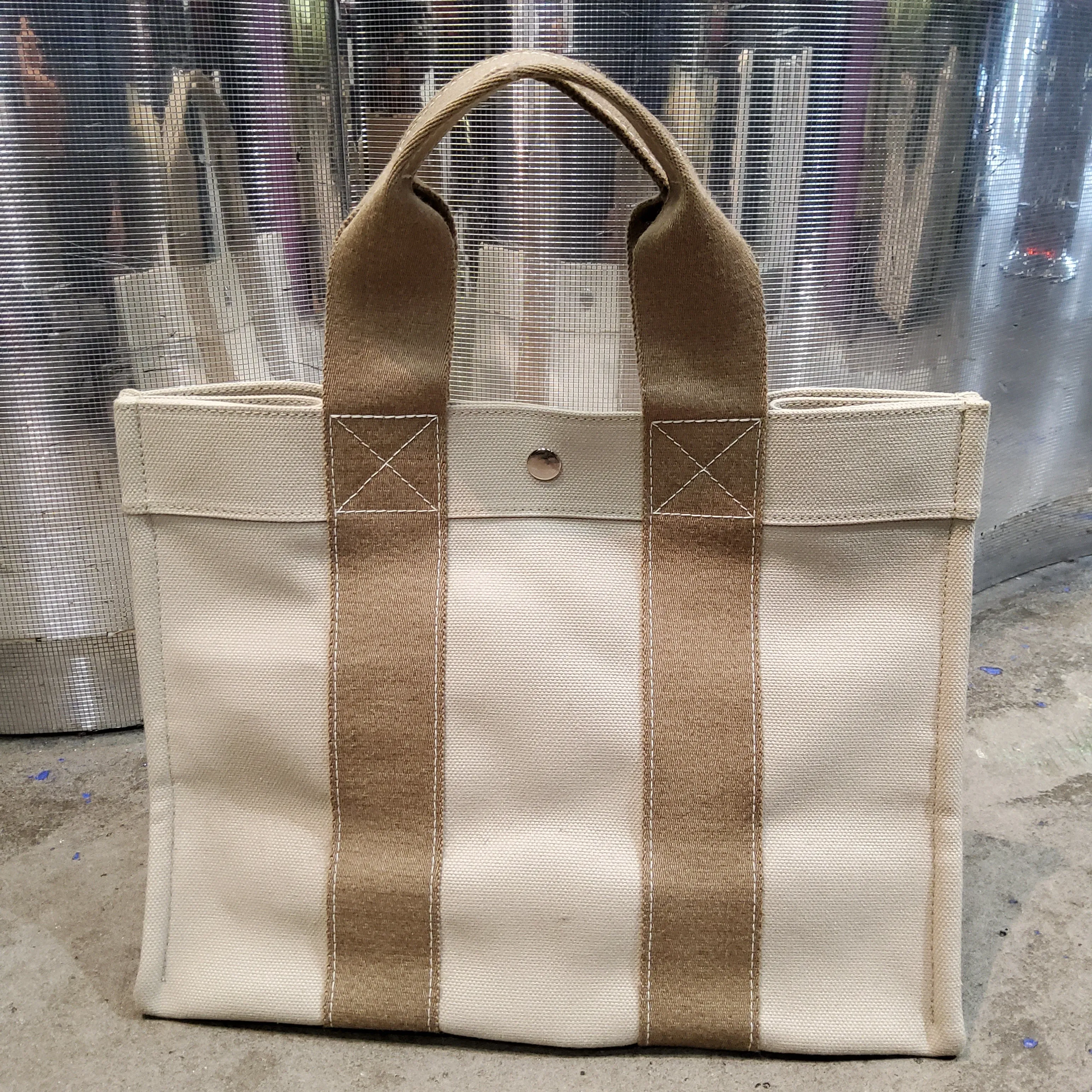 Women's tote bag