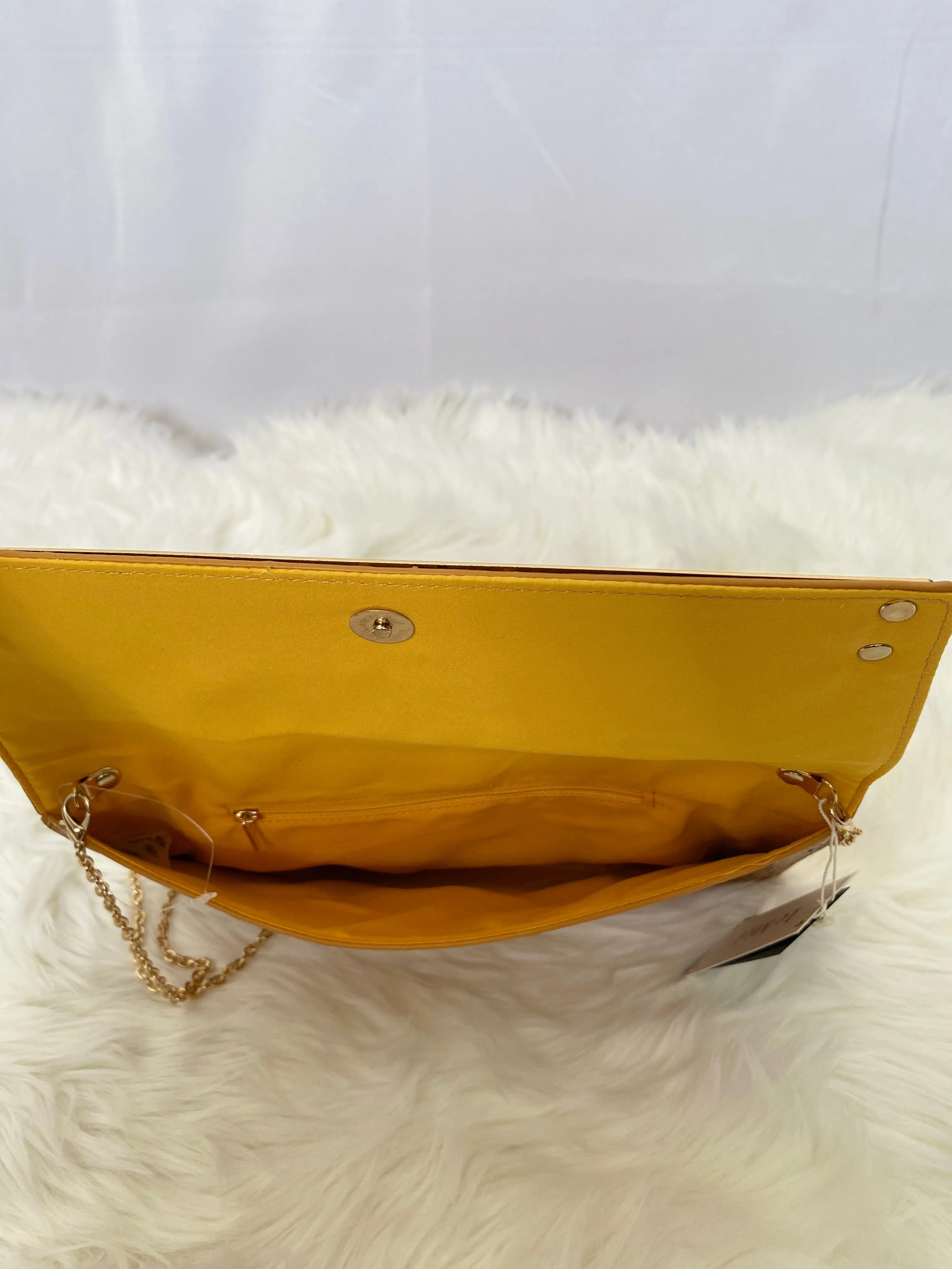 Yellow Clutch